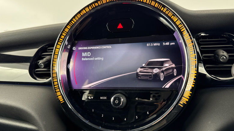 MINI Hatchback 1.5 Cooper Sport 3dr Auto Petrol Hatchback